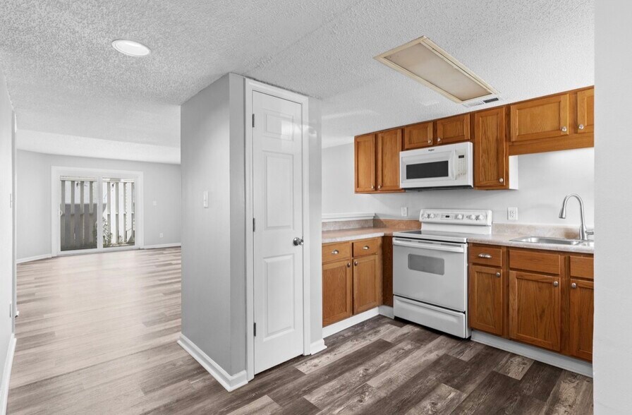 Building Photo - 6703 Jefferson Pl