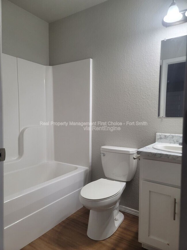 Building Photo - 2108 Ingalls Ln