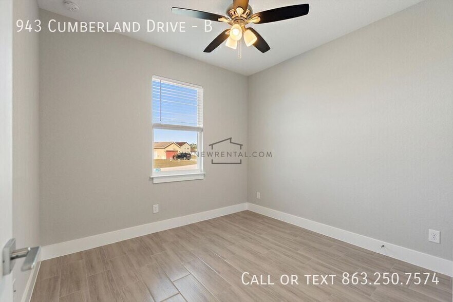 Building Photo - 943 Cumberland Dr