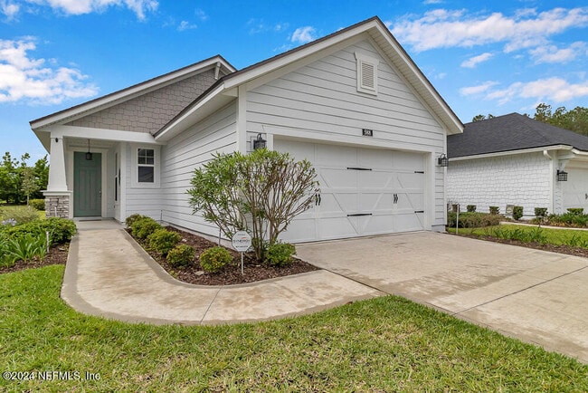 Building Photo - 588 Vista Lake Cir