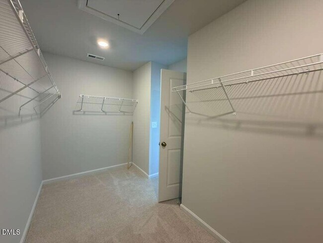 Building Photo - 6025 Grey Colt Wy