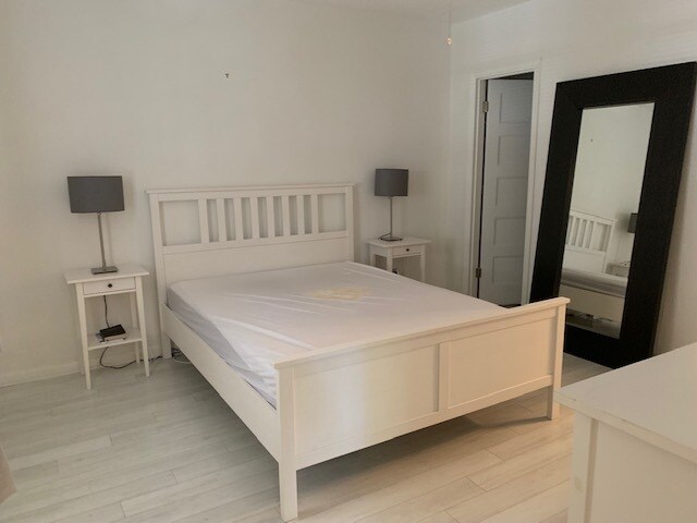 Building Photo - 2426 SE 17th St