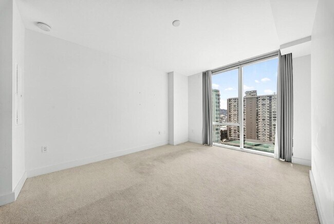 Building Photo - 629 Keeaumoku Street - Azure Ala Moana #1303
