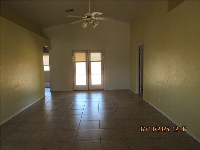 Building Photo - 3256 N Yuma St
