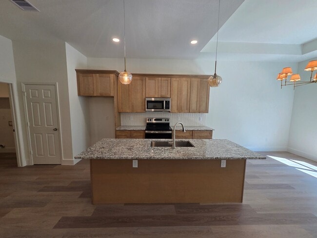 Building Photo - 16276 Jeet St