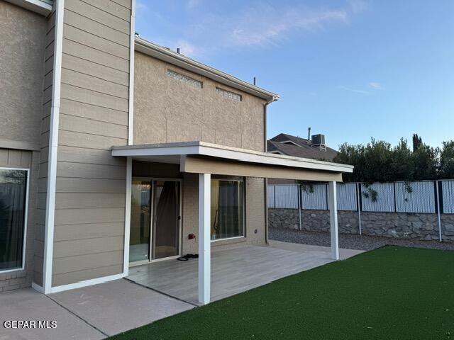 Building Photo - 617 Colchester Dr