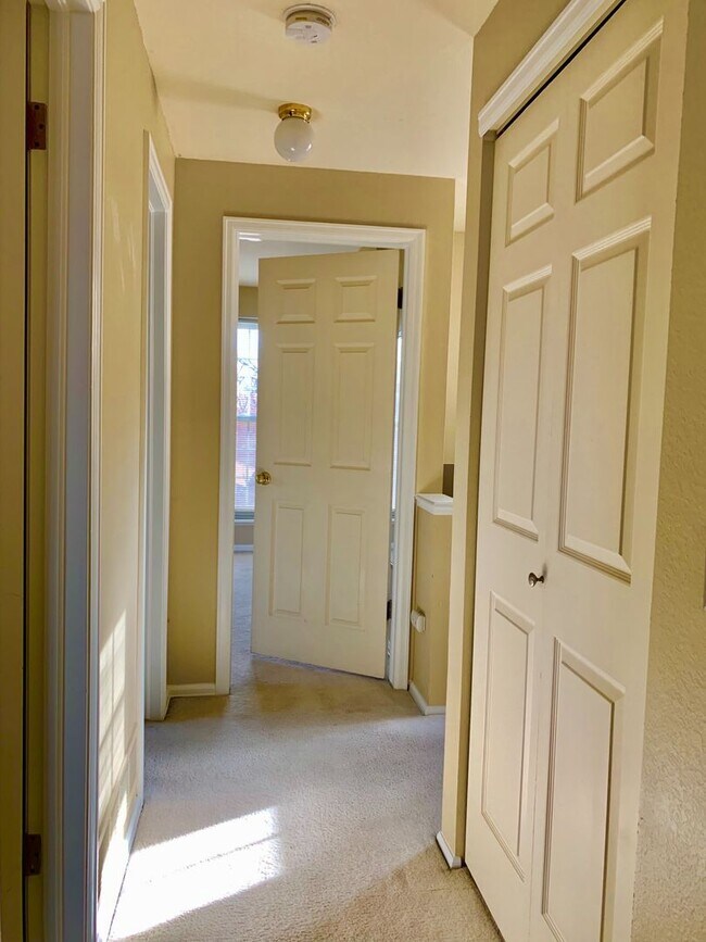 Building Photo - Old Town Louisville Home for Lease near Coal Creek Trails!