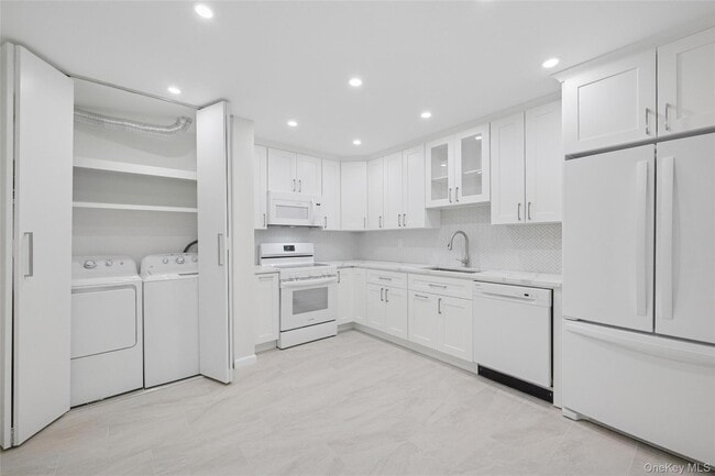 Building Photo - 70 Pheasant Run