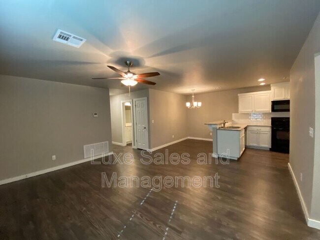 Building Photo - 1503 MacAlpine St