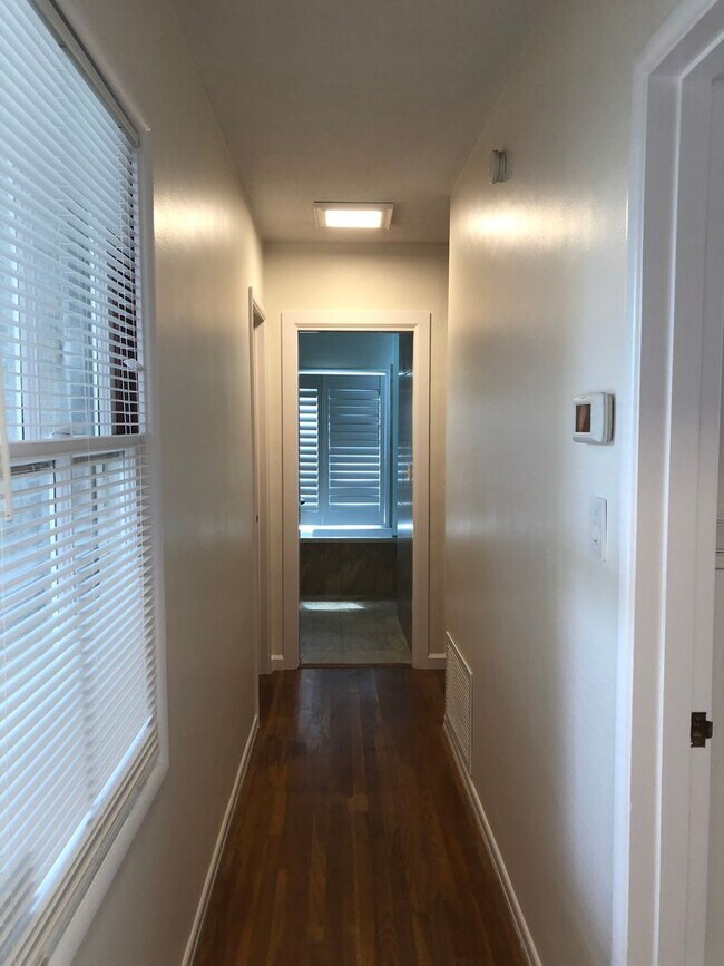 Building Photo - $4,295! Beautiful 3 Bedroom, 2 Bathroom Home in a Quiet Neighborhood in Rancho Palos Verdes!