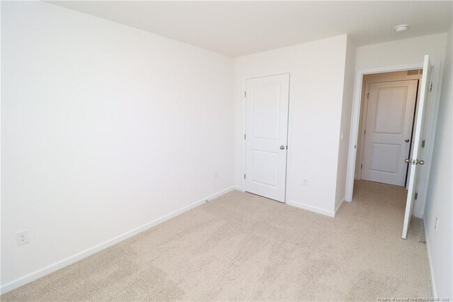 Building Photo - 360 Freestall Dr