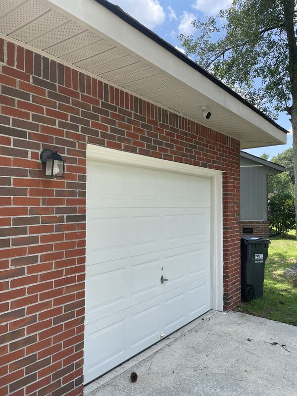 Building Photo - 134 Heather Dr