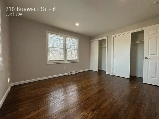 Building Photo - 210 Burwell St
