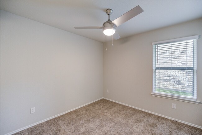 Building Photo - 16937 Rich Pines Dr