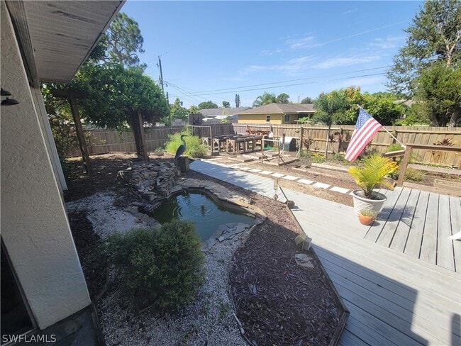 Building Photo - 18546 Violet Rd