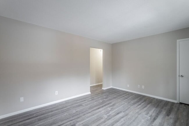 Building Photo - 113 Goodson Ave