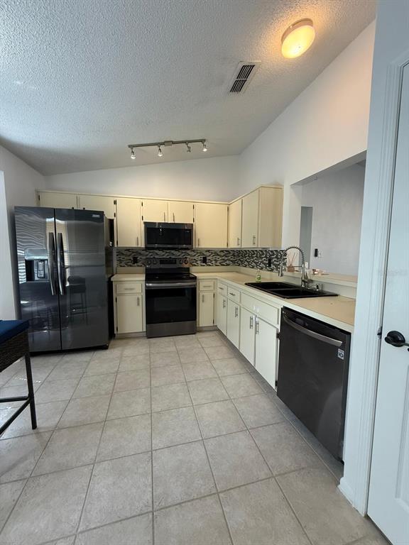 Building Photo - 8143 Chelsworth Dr