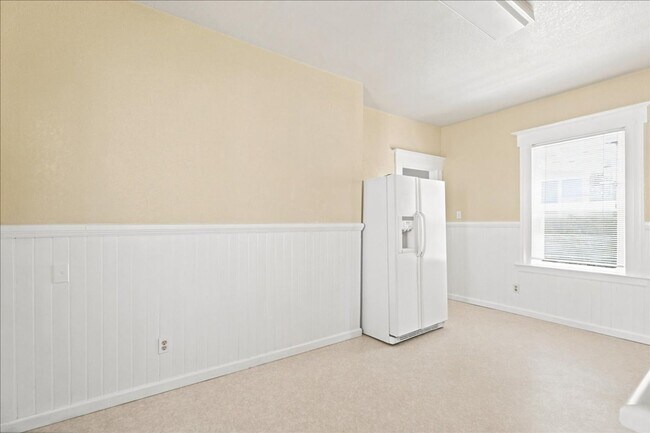 Building Photo - 414 S St