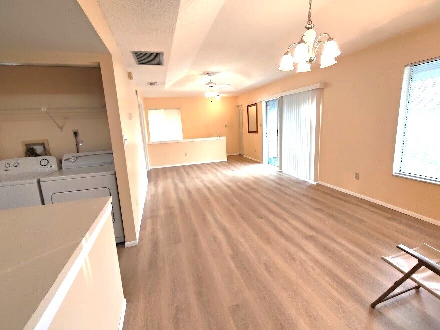Building Photo - 4377 White Pine Ave
