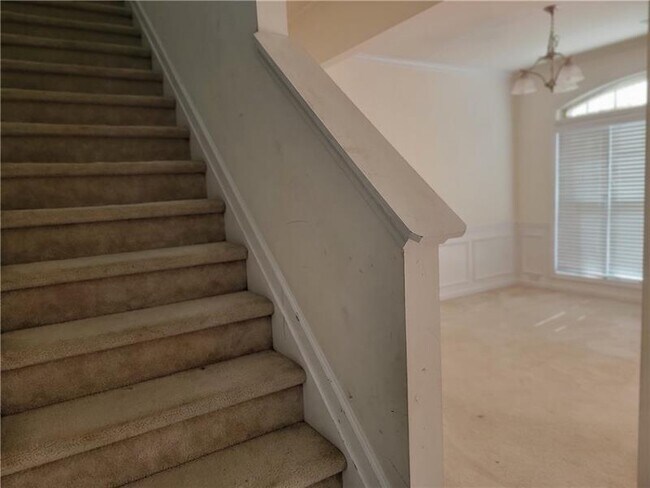 Building Photo - 2143 Worrall Hill Dr