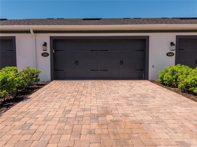 Building Photo - 1367 Mount Royal Dr