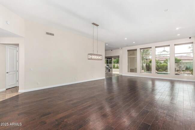 Building Photo - 8317 E Feathersong Ln
