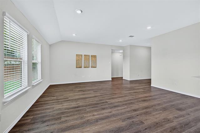 Building Photo - 410 Goliad St