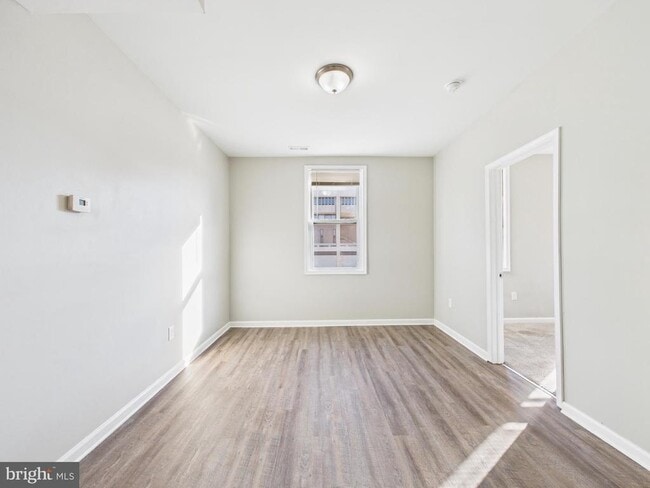 Building Photo - 300 W Chesapeake Ave