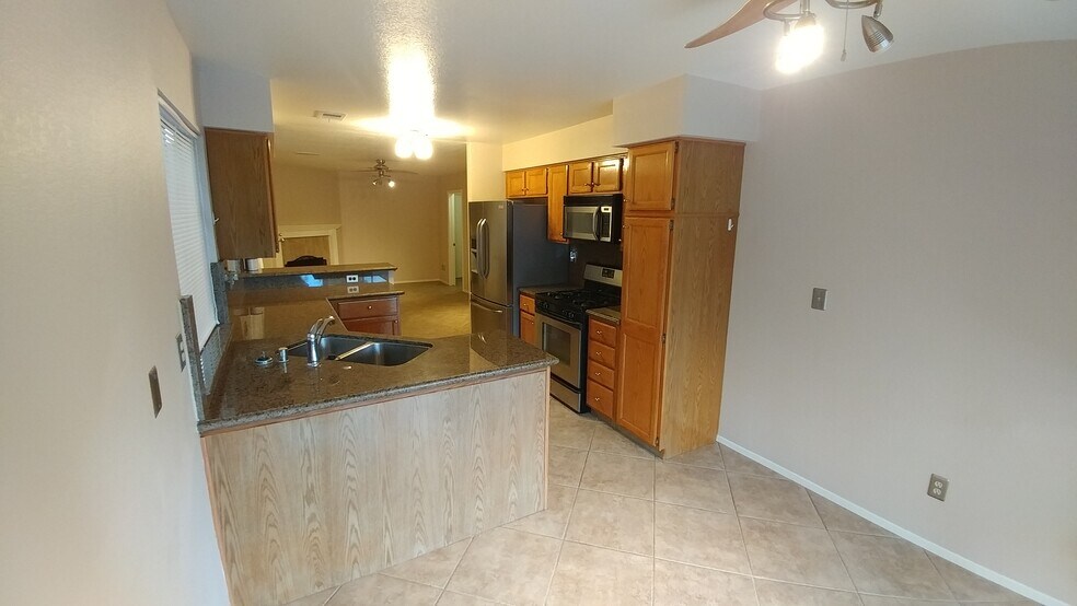 Building Photo - 9901 Meandering Creek Ct