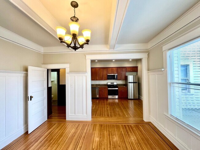 Building Photo - PM0314