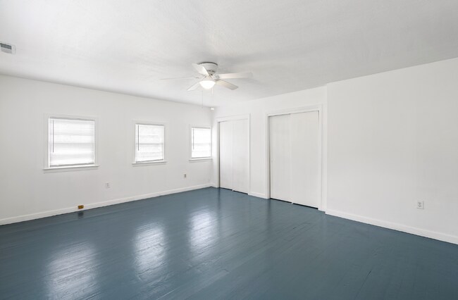 Building Photo - Spacious & Fully Renovated Prime North Charleston Location – Pre-Leasing Now!