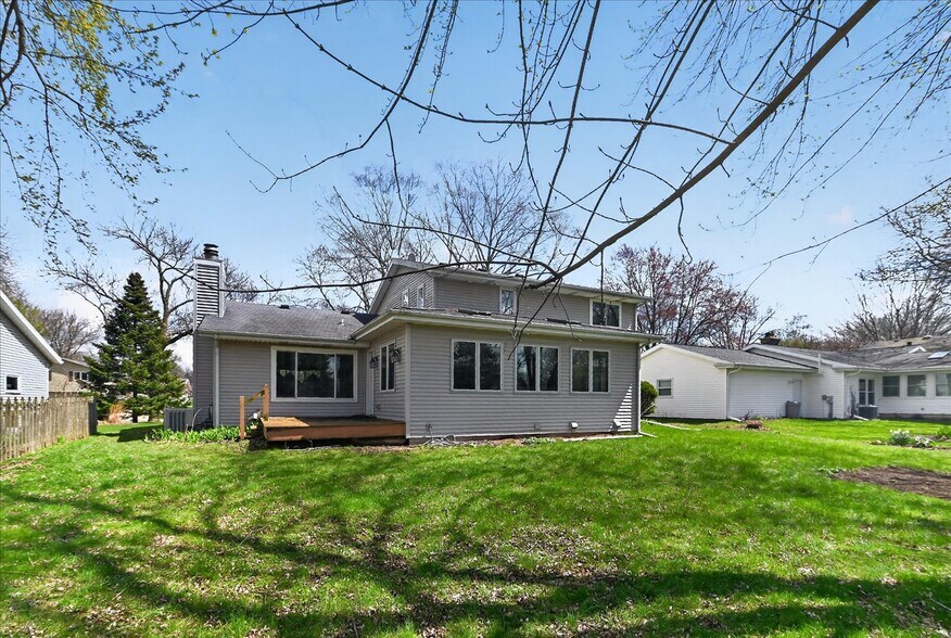 Building Photo - 1014 N Westfield Rd