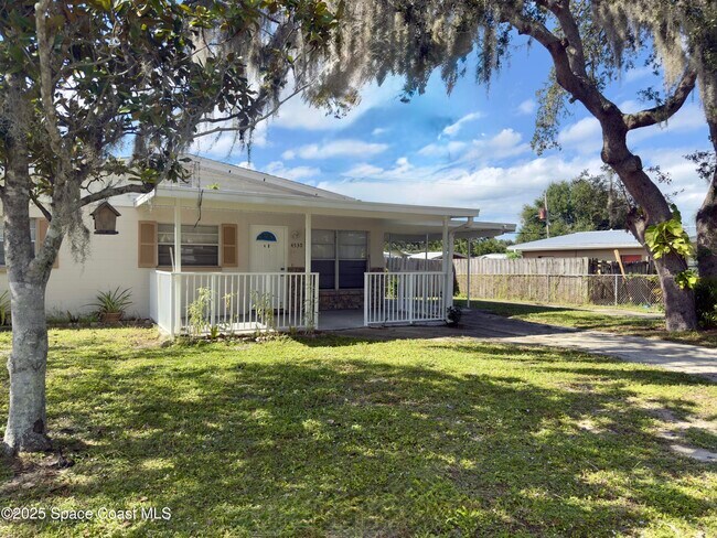 Primary Photo - 4530 Coleridge Ave