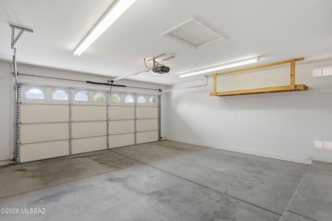 Building Photo - 38994 S Windwood Dr