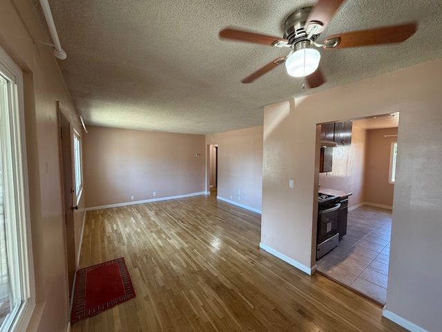 Building Photo - 930 Goldenrod St