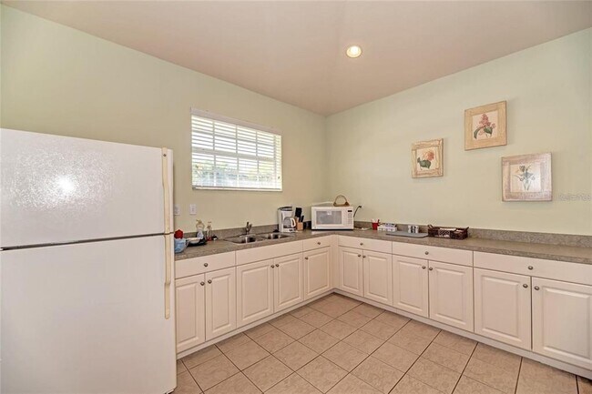 Building Photo - 400 Mirabella Cir