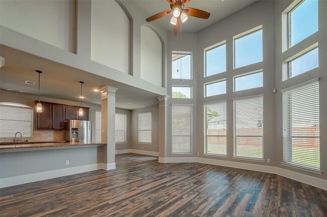 Building Photo - 26406 Planters Heath Dr