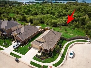 Building Photo - 11204 Meredith Dr