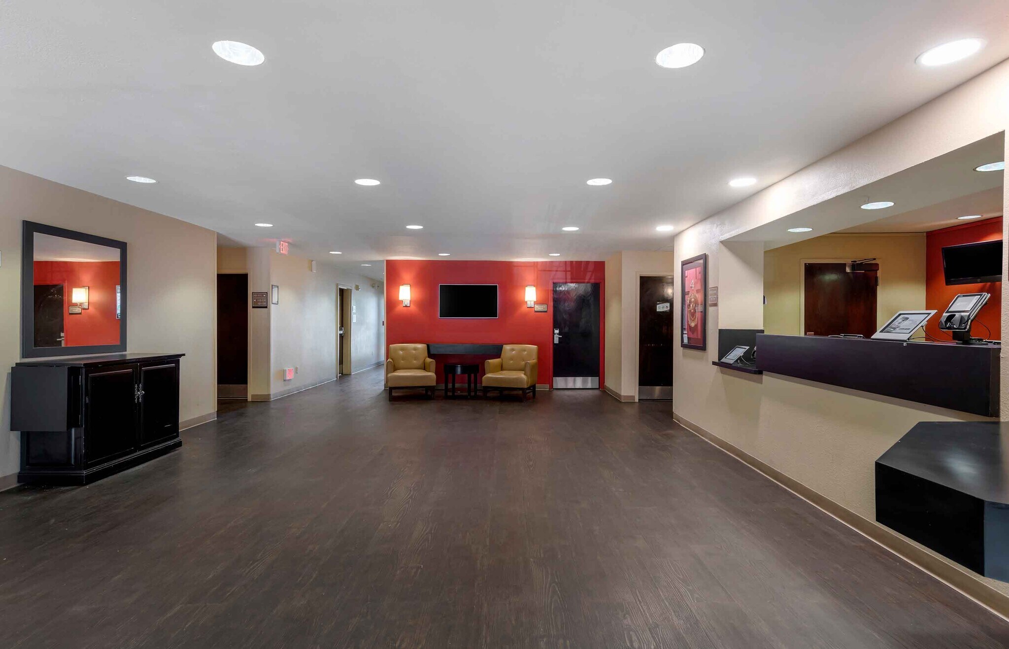 Building Photo - Furnished Studio-Orange County - Katella Ave.