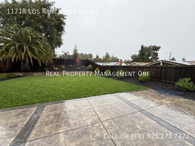 Building Photo - 11718 Los Ranchitos Ct