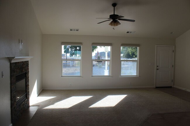Building Photo - Available Soon! Must See 2 Bedroom Home Lo...