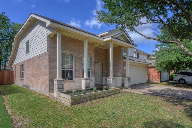 Building Photo - 1001 Acacia Dr