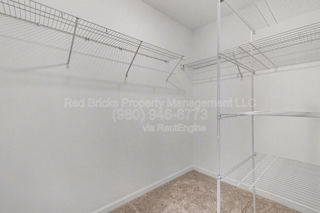 Building Photo - 5011 Rill Ct