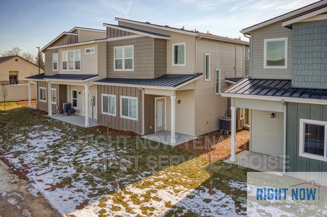 Building Photo - 5505 E Bollo St