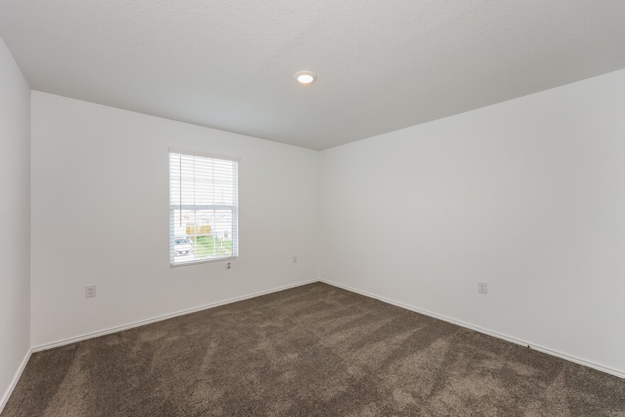 Building Photo - 12014 Overton Wy