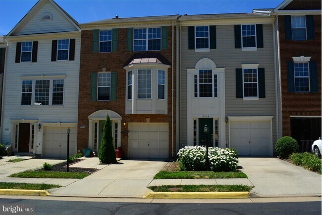 Primary Photo - 2518 James Maury Dr