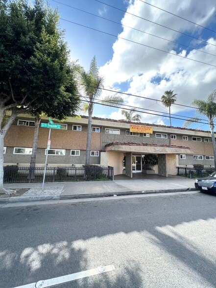 Interior Photo - Villa Gardens