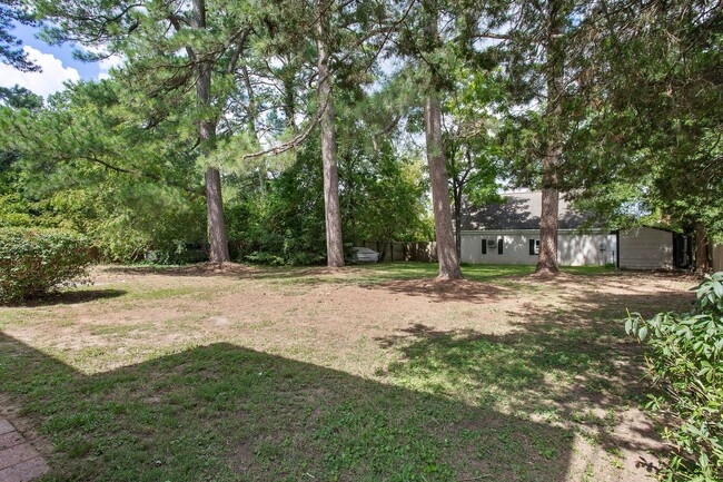 Building Photo - Classic Brick Colonial with Slate roof on ...