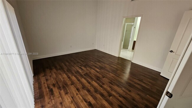 Building Photo - 5084 NW 112th Ct