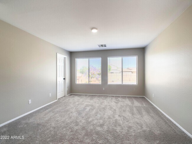 Building Photo - 2622 W Florentine Rd